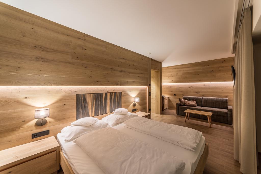 Hotel Garni Dolomieu 셀바디발가르디나 외부 사진